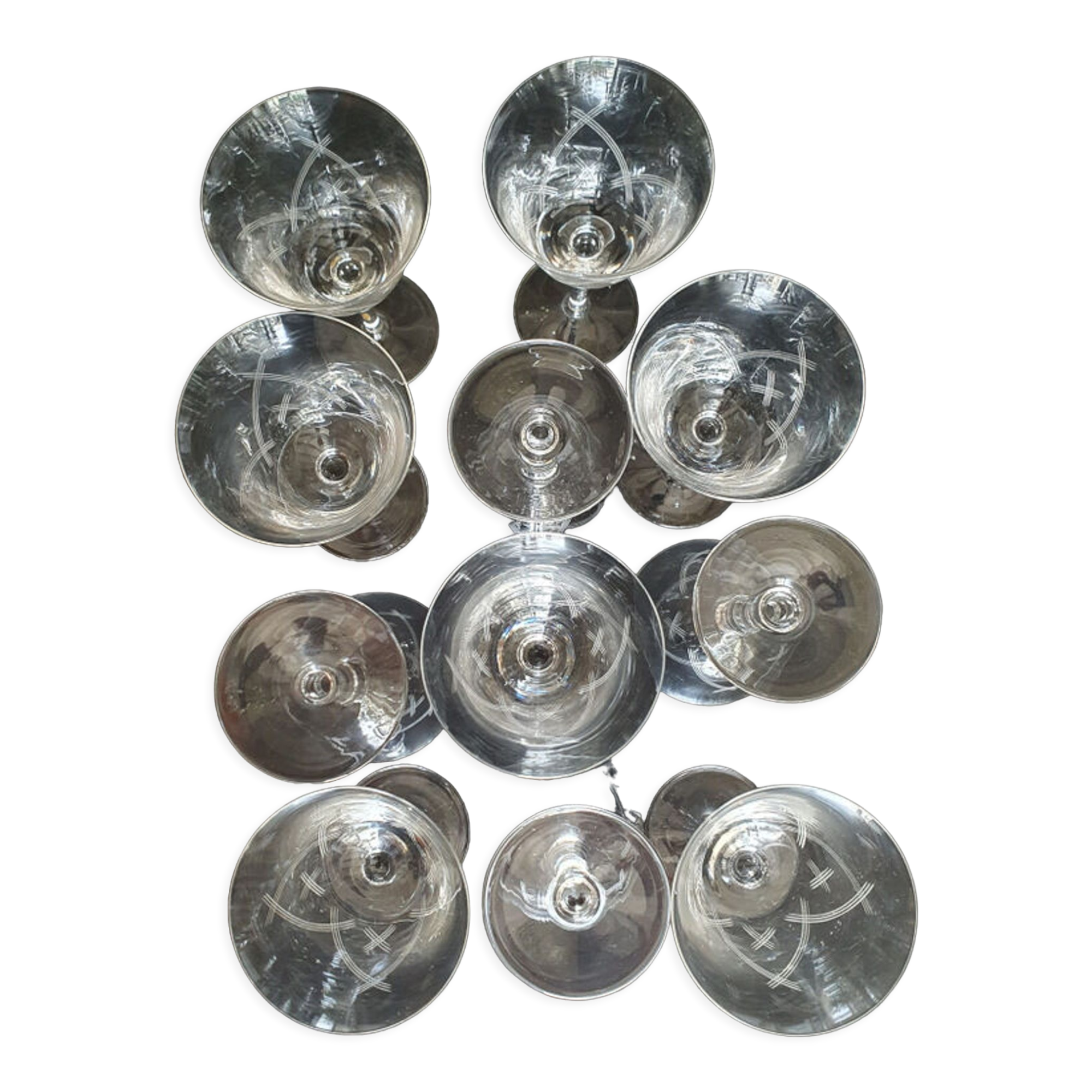 11 Large crystal glasses engraved Boch geometric pattern