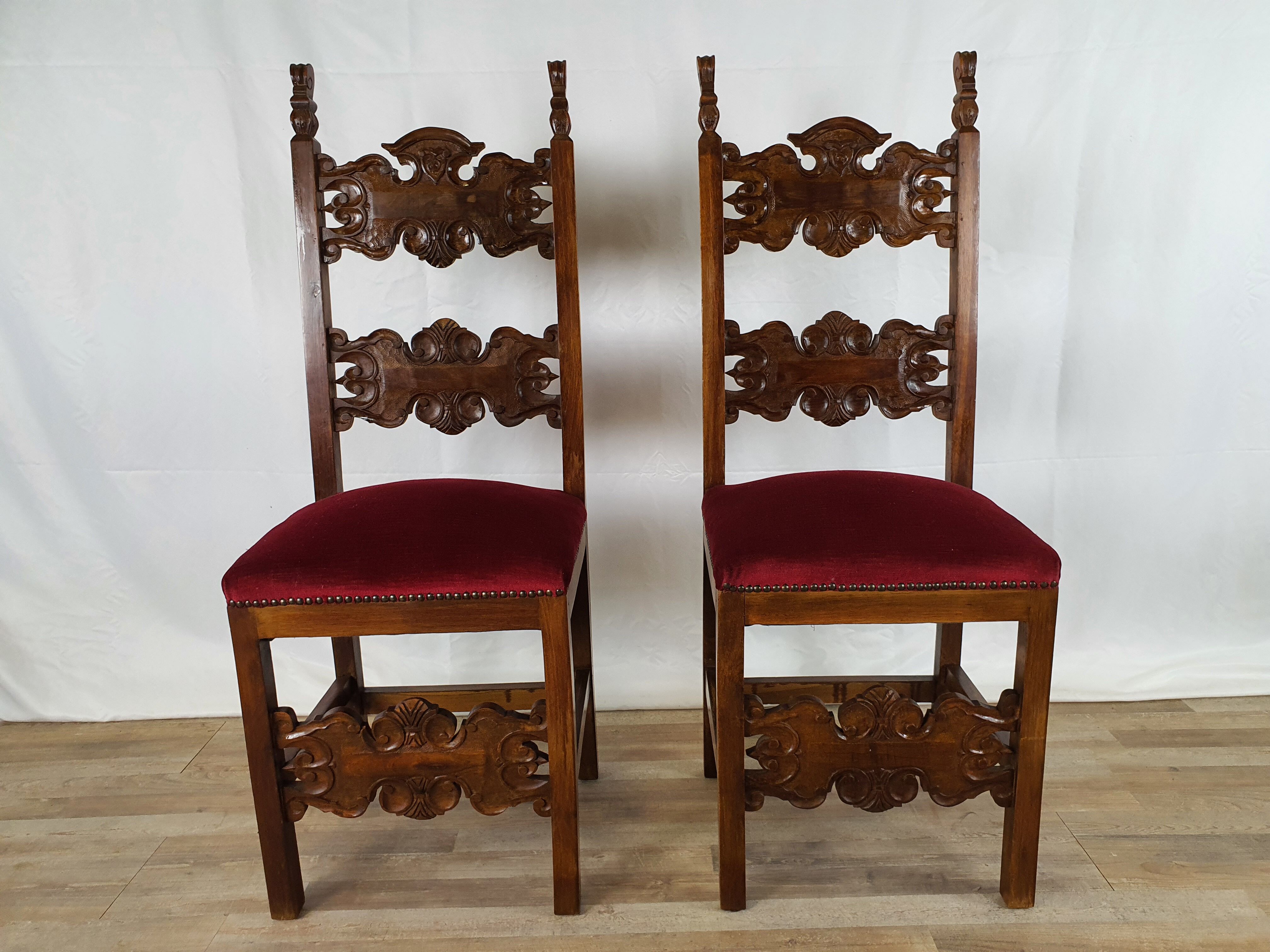Pair of Renaissance chairs from the early 1900s