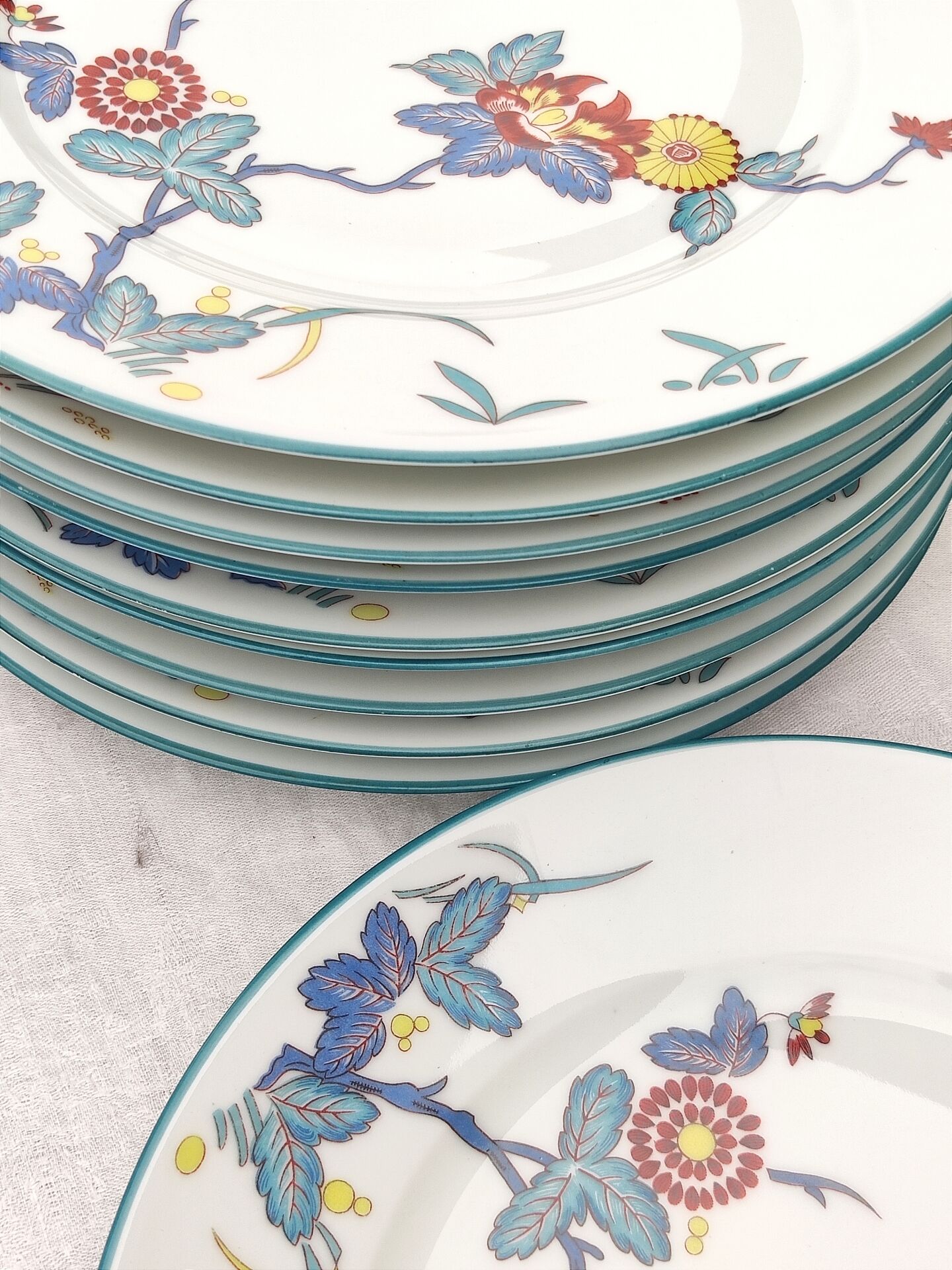 10 flat plates in Limoges porcelain - Haviland