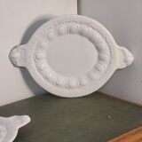Plates with handles