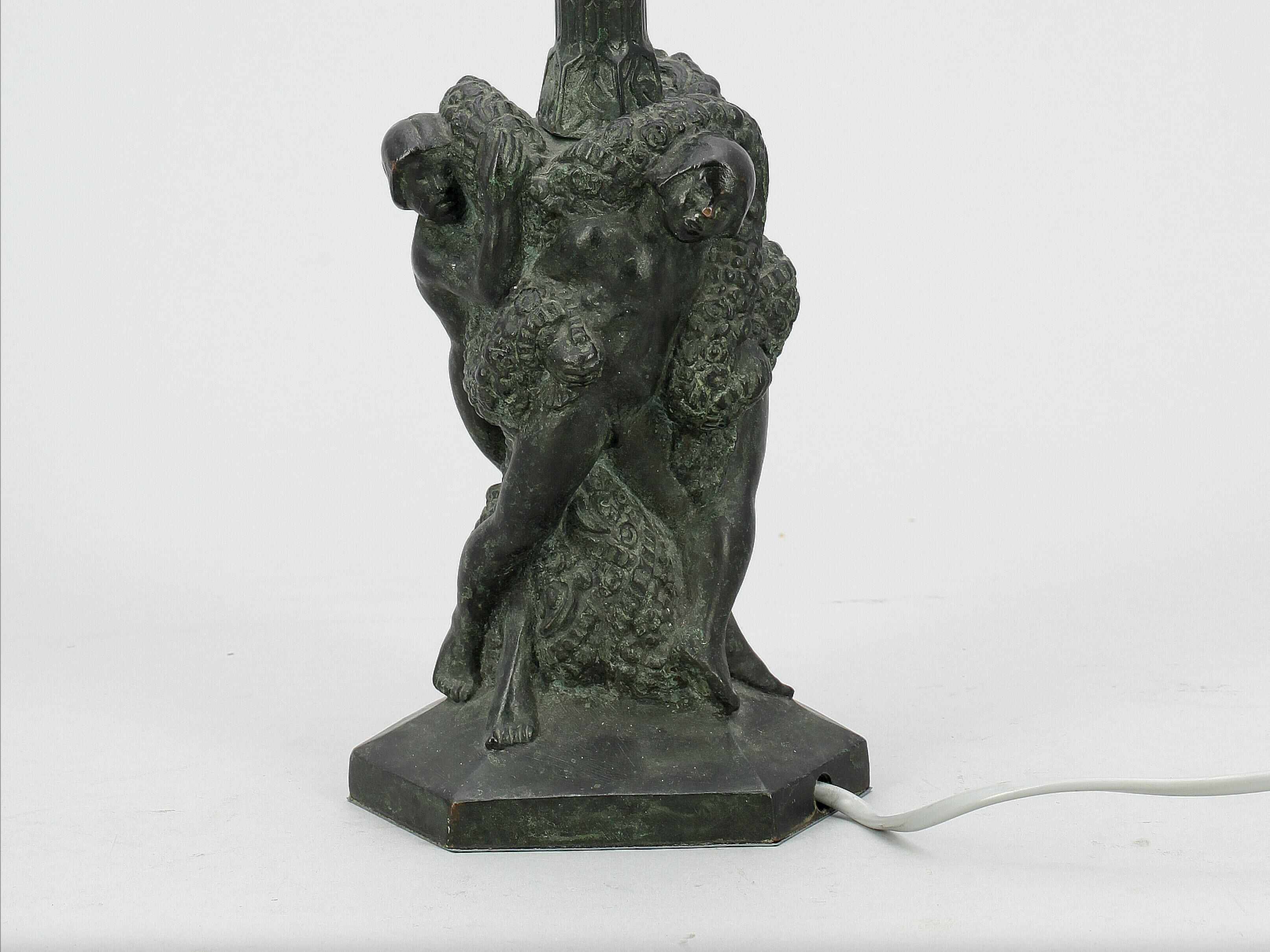 Lampe de table unique en bronze signée Ragnar Gellerstedt sur la base  Suède, circa 1930