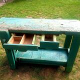 workbench wood patina green