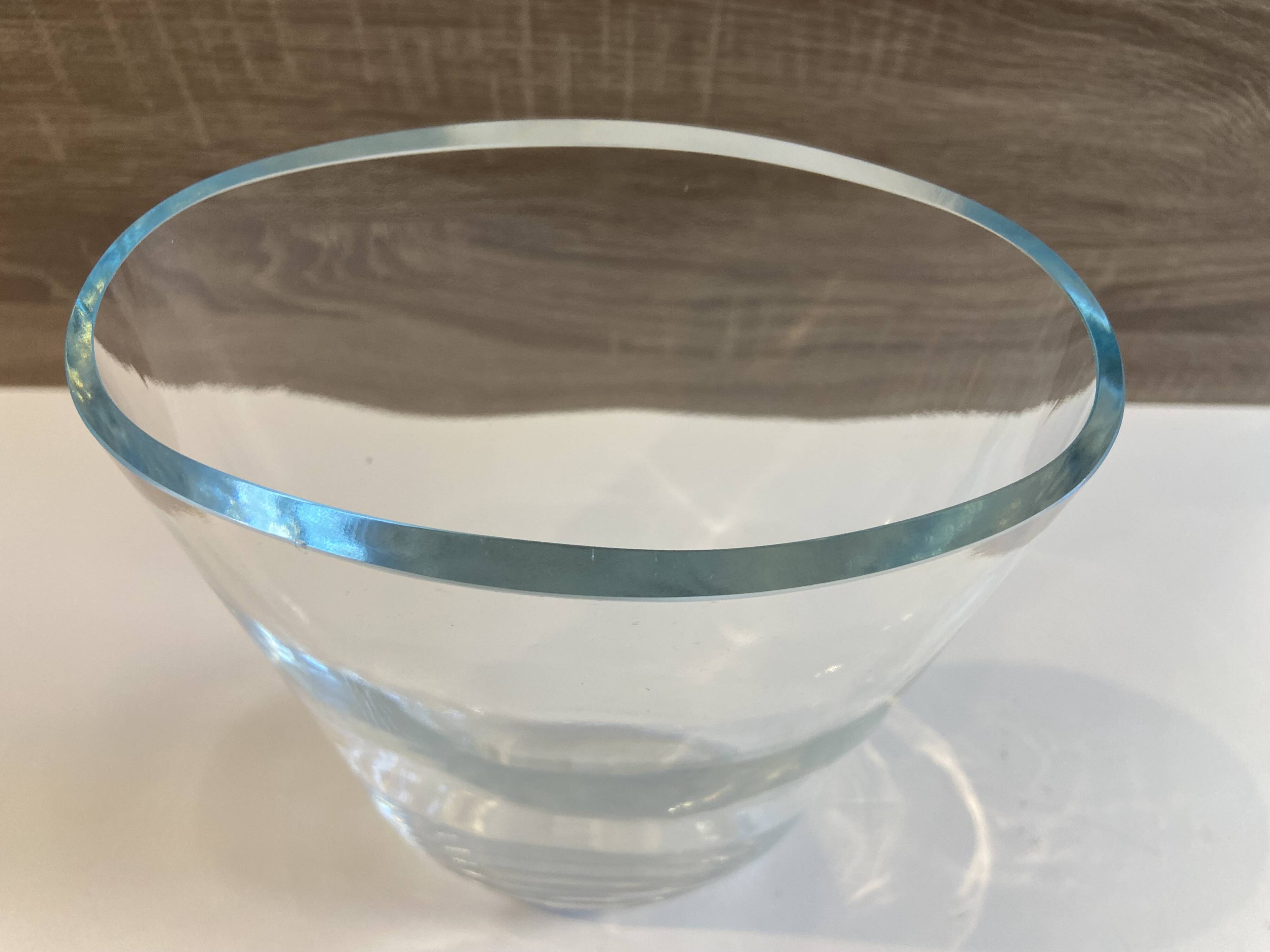 Elegant Oval Vase or Tealight Holder in Crystal Glass Decorative Art