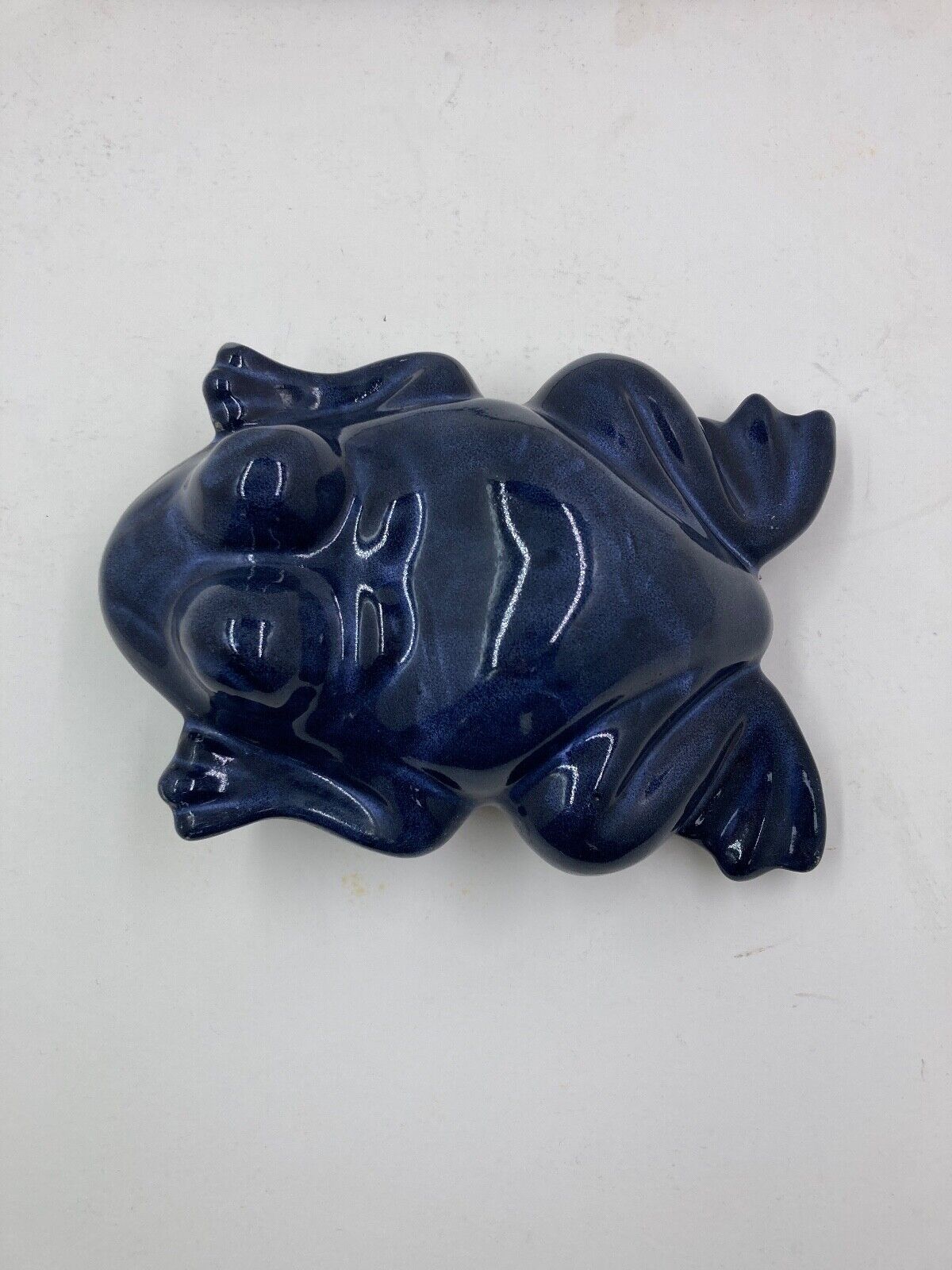 Decorative ceramic frog