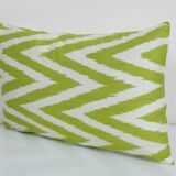 12" x 20" zig zag design ikat