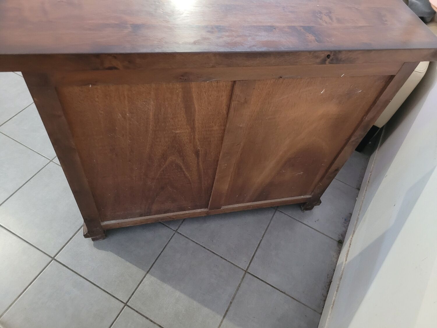 Commode en bois massif