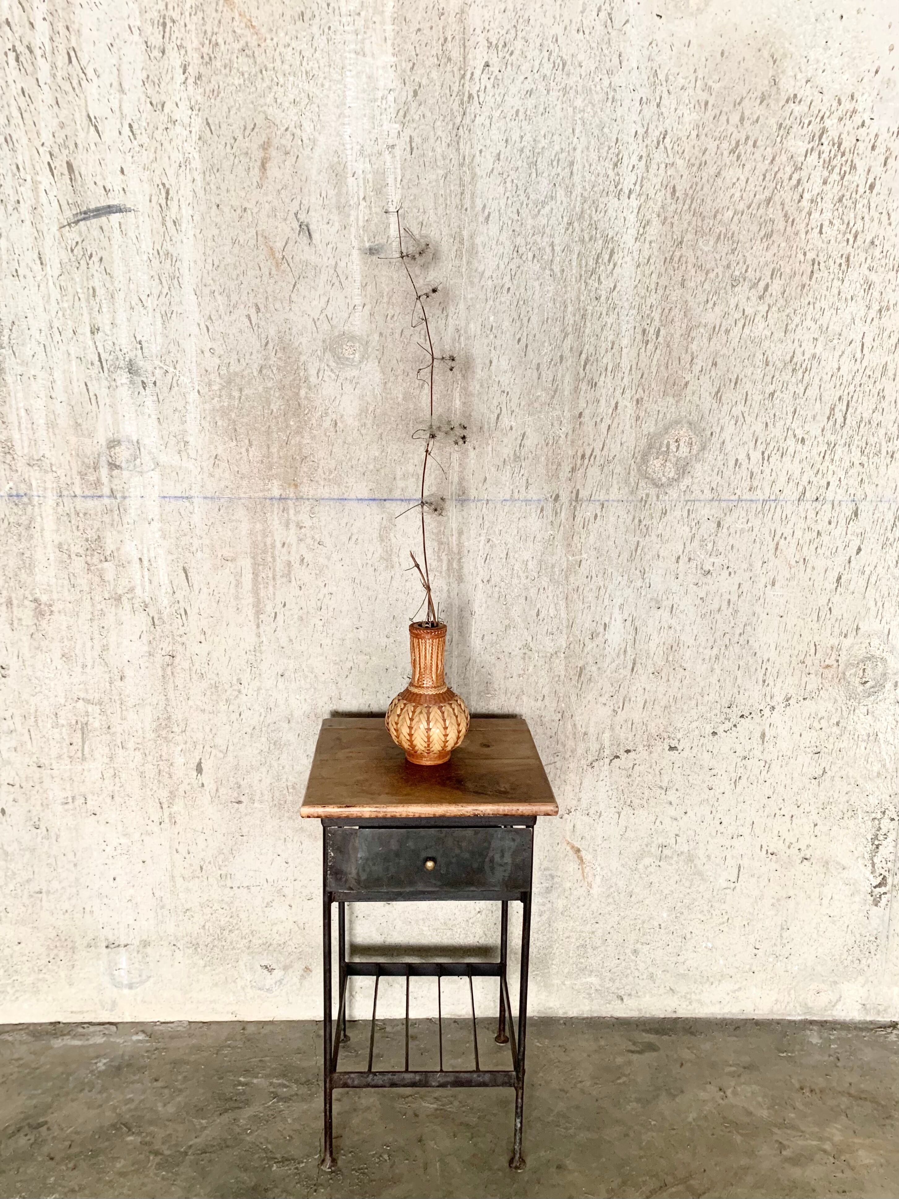Table de chevet industrielle