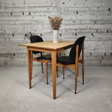 Table/desk with compass legs