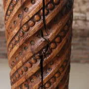 Carved oak column with twisted shaft, beads and acanthus – 19th c.