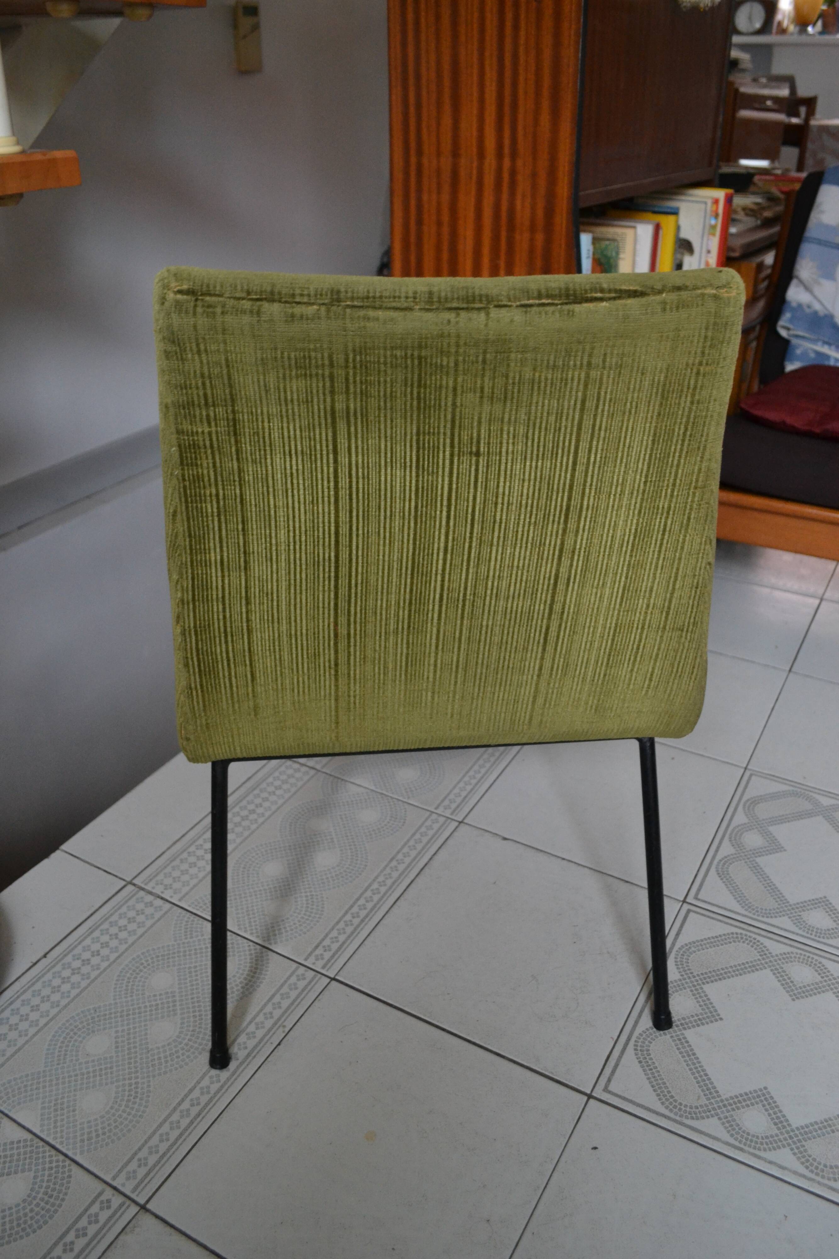 Pierre Paulin chair for 50s TV furniture