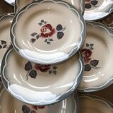 Set of 14 “Magali” Sarreguemines flat plates
