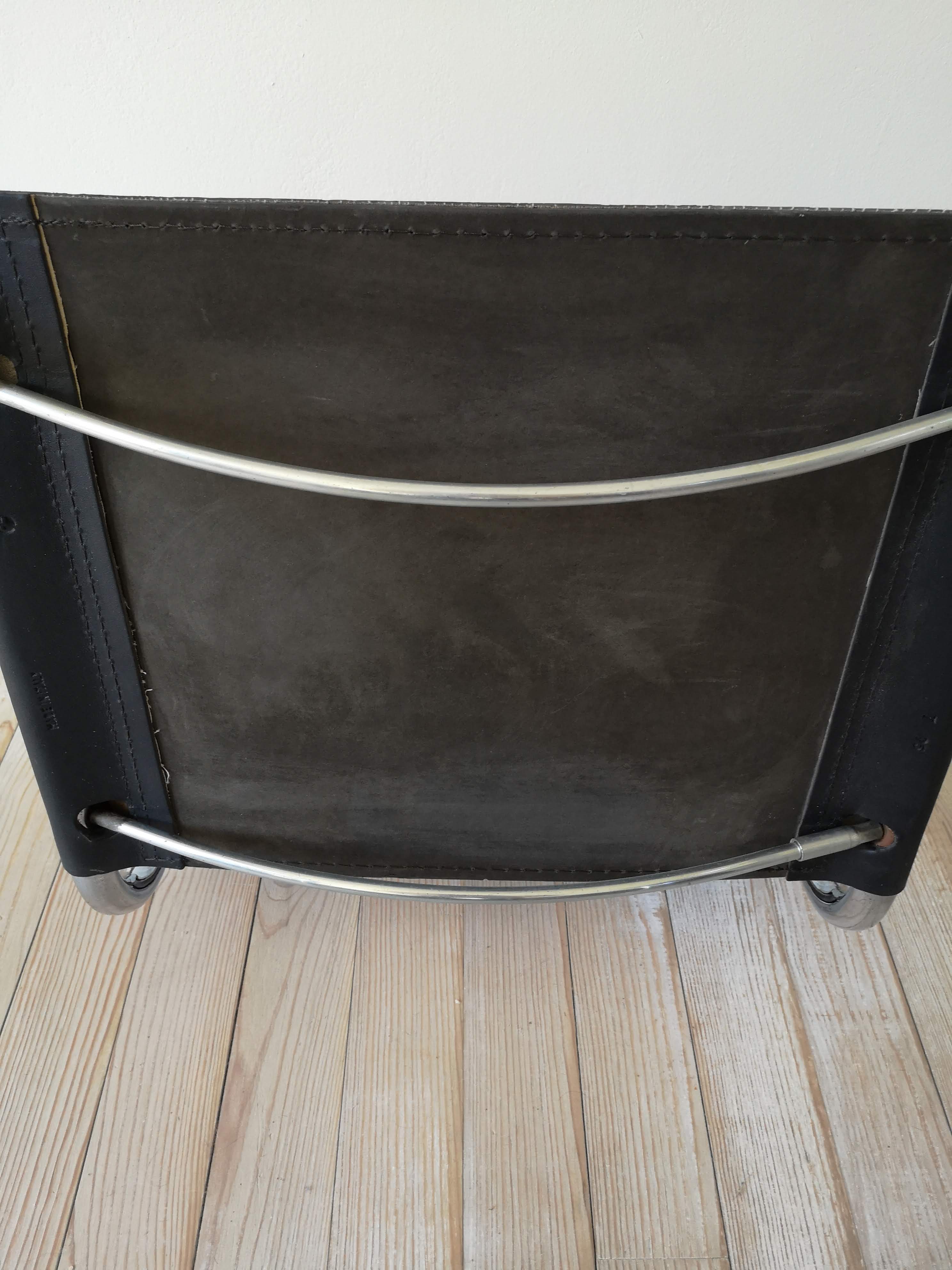 Black leather armchair Matteo Grassi