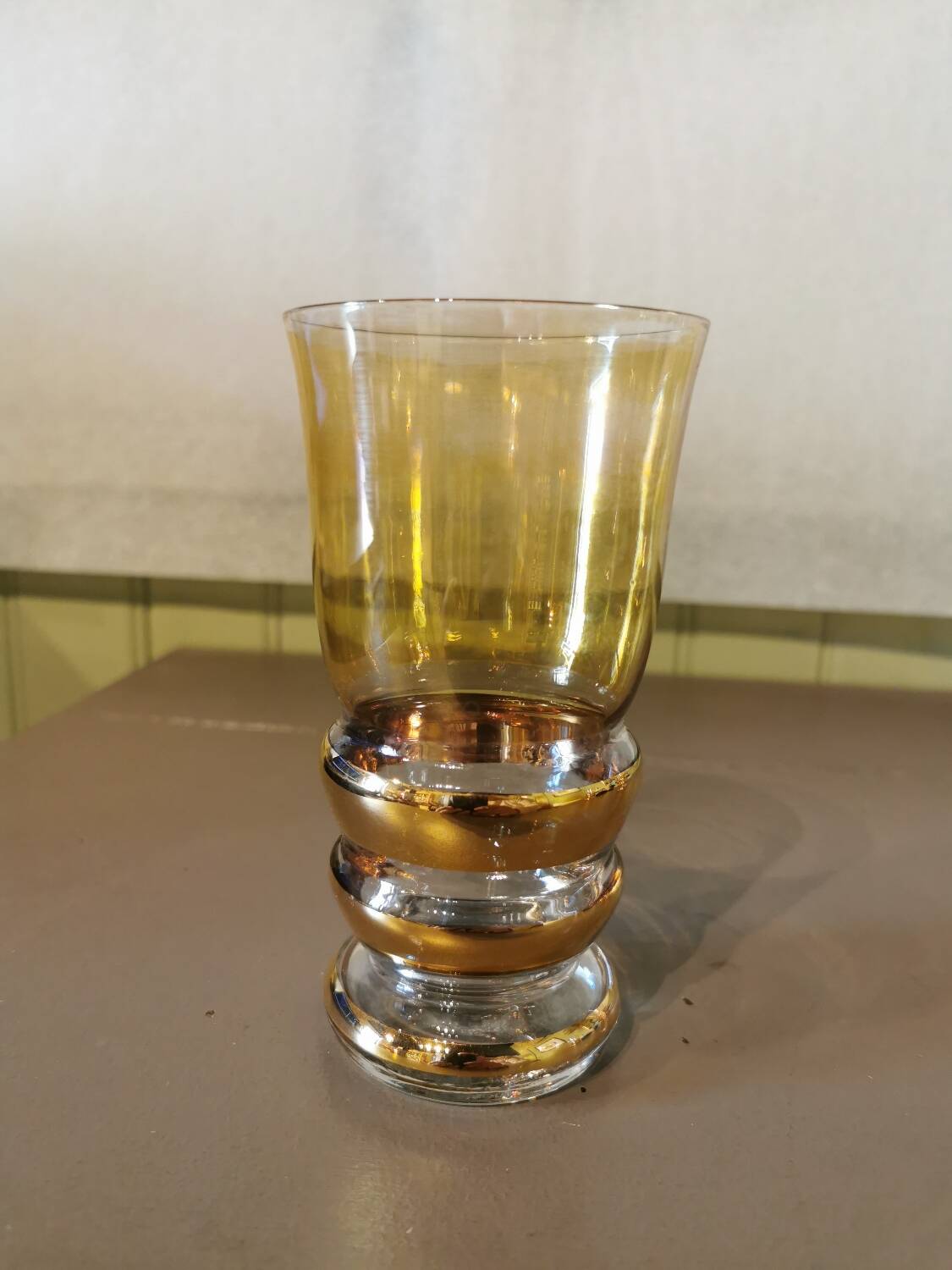 Suite de 4 verres vintage pied doré