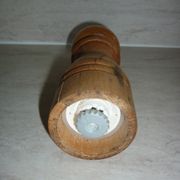 Moulin à poivre en bois tourné