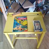 Children's desk