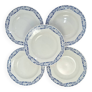 Set of porcelain plates from Moselle earthenware factory