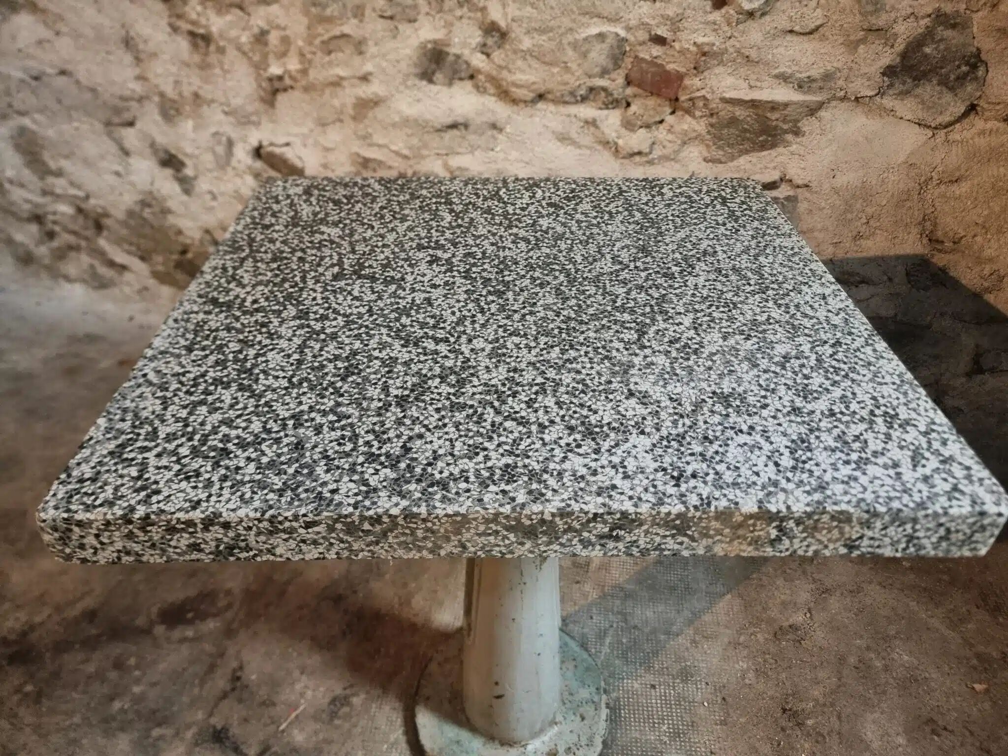 Table de bistrot de jardin industrielle avec plateau en terrazzo, France, milieu du XXe siècle