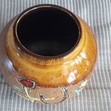 Vintage vase with very original decor