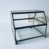 Showcase jewelry box