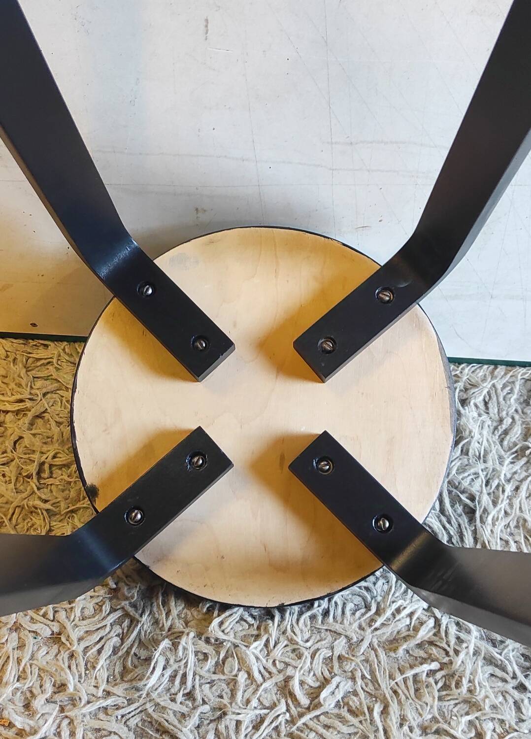 Designer stool in black lacquered solid wood - 80s/90s