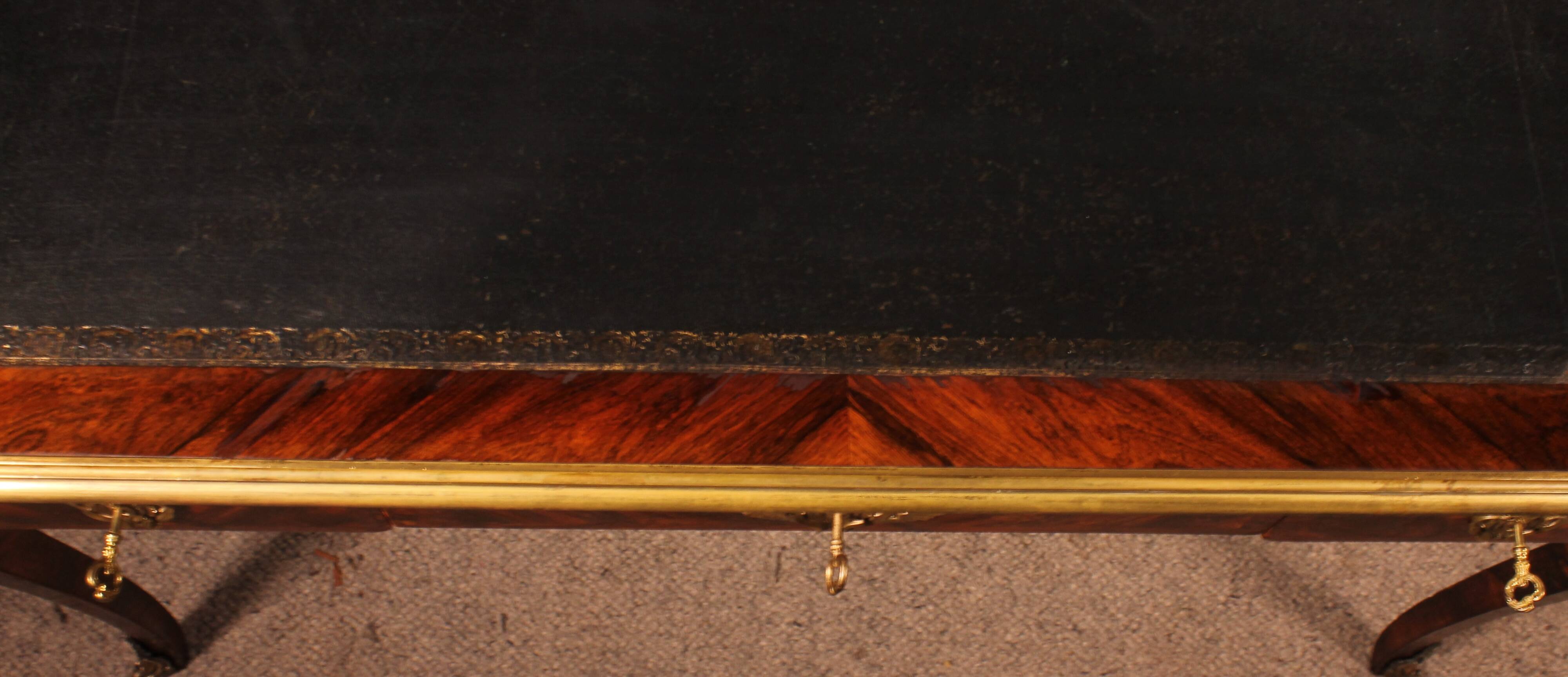 Bureau de style Louis XV en marqueterie - 19° siècle