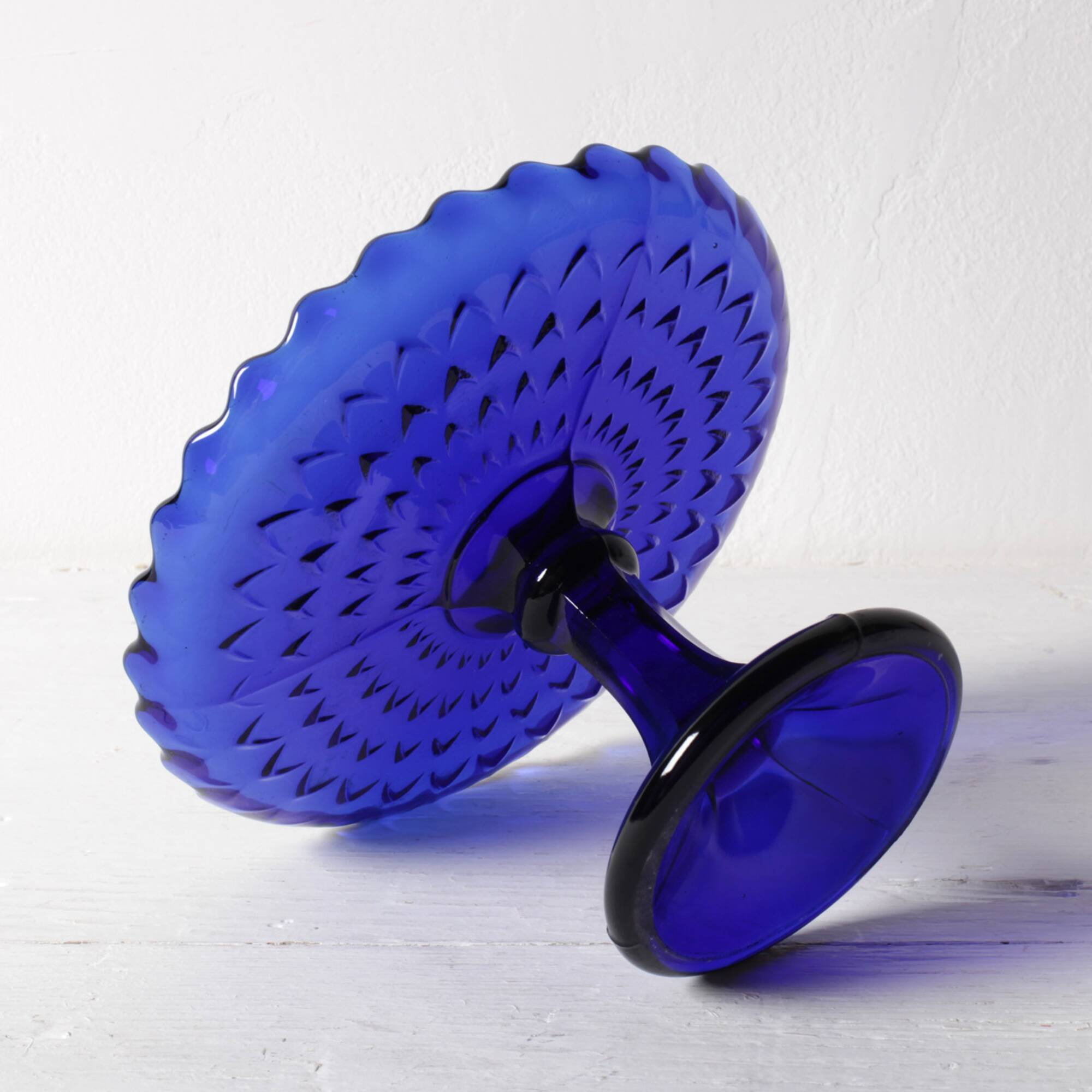 Blue Glass Cake Stand by Glimma Glasbruk / Glimåkra / Sweden / 1960s