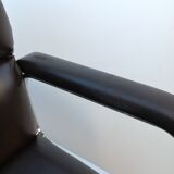 Pretty vintage Italian office armchair 1980