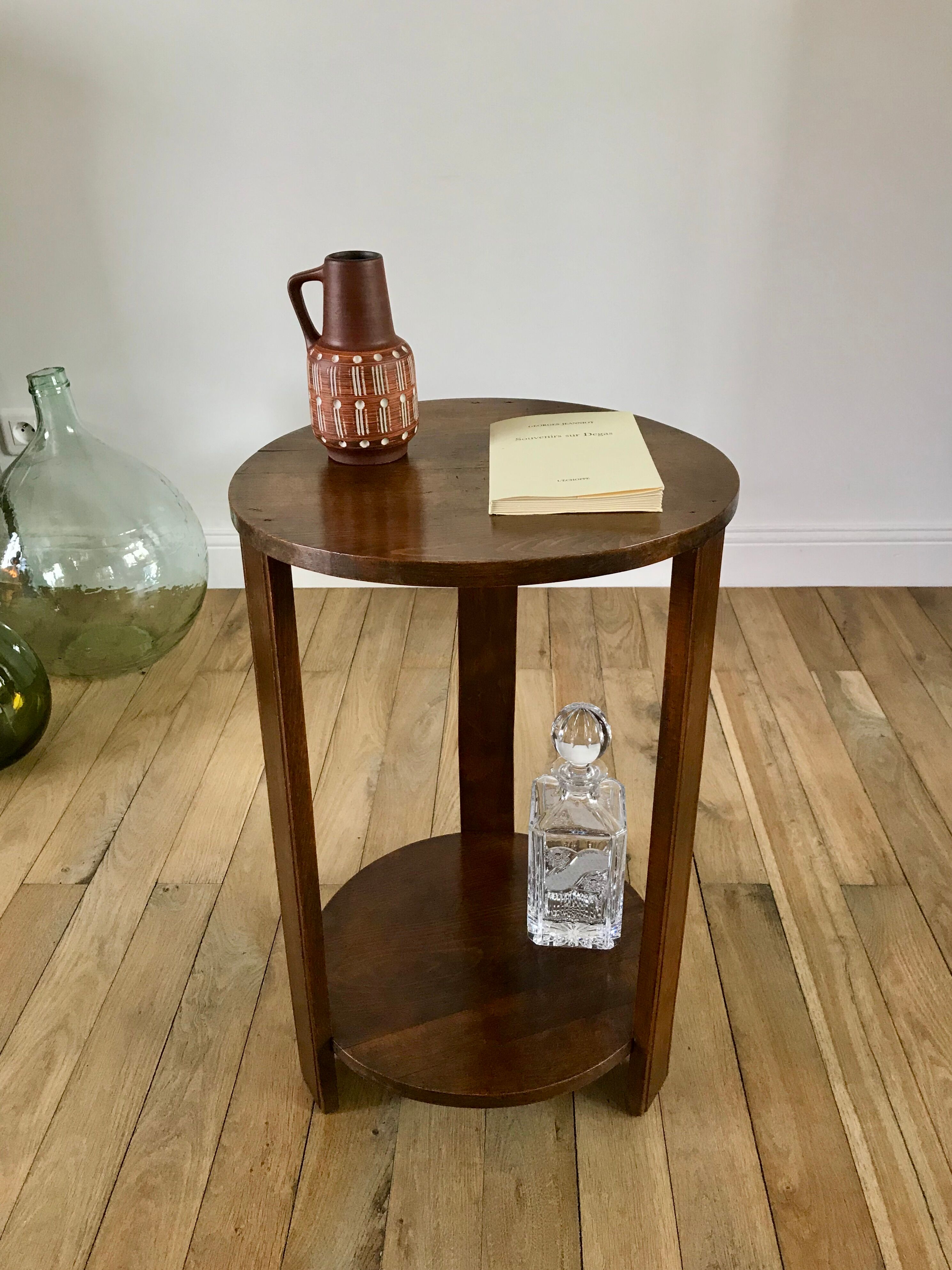 art deco wooden side table from the 30s and 40s