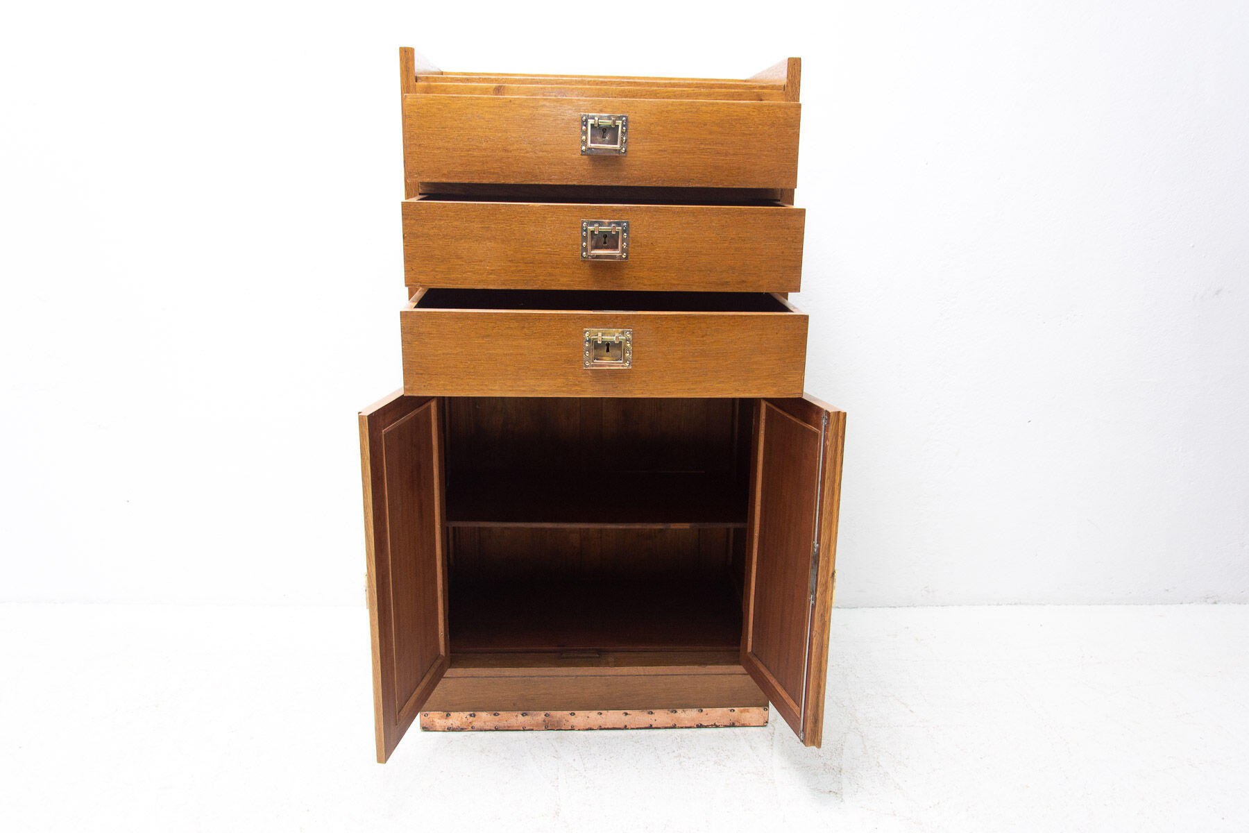 Viennese Secession chest of drawers, 1910