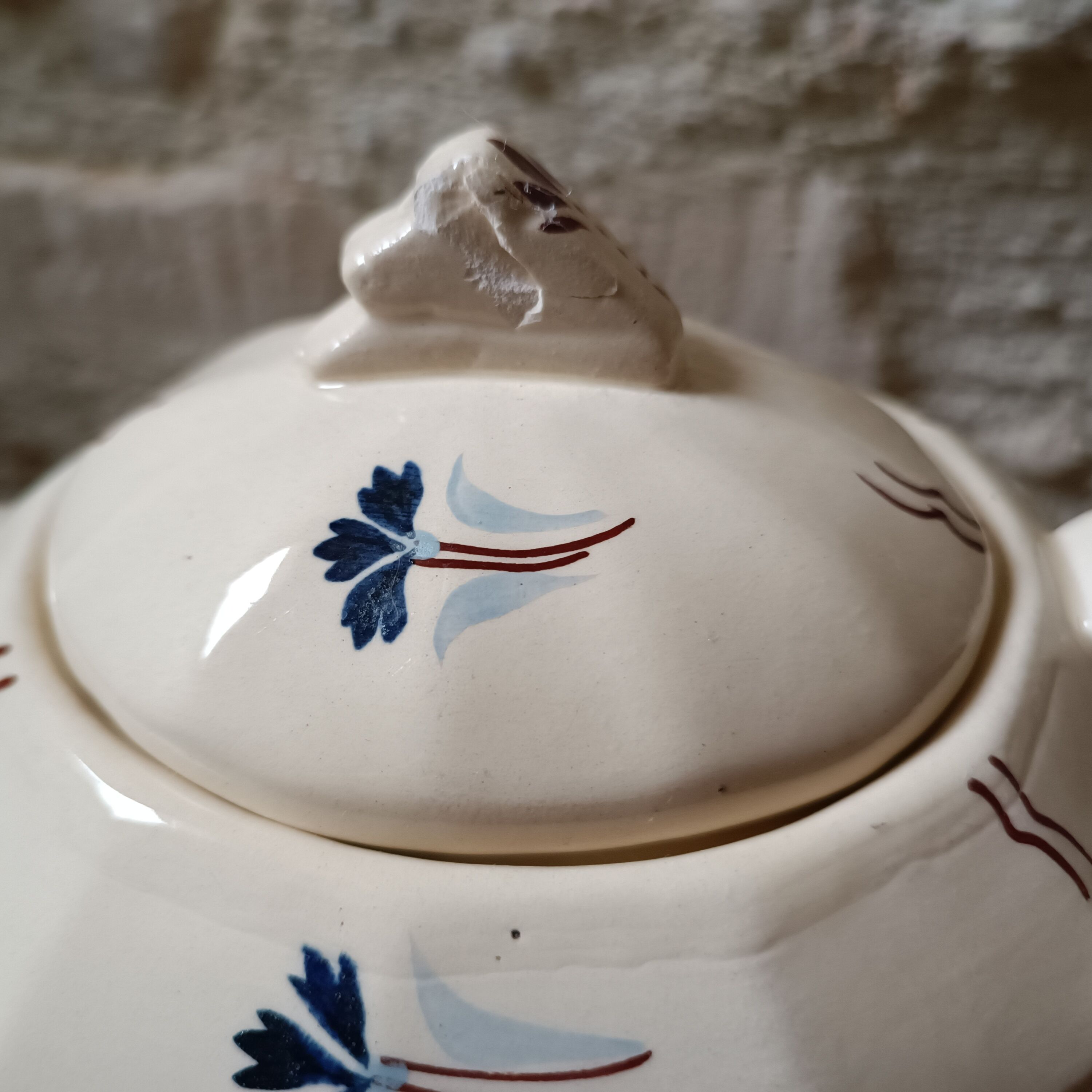 Iron earth teapot Moulin des loups