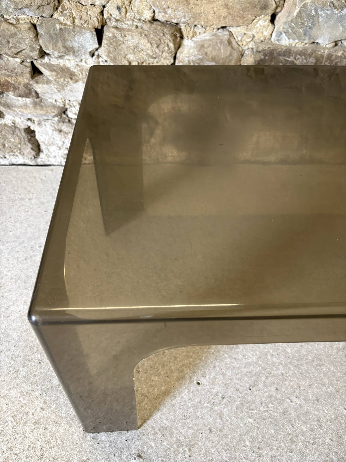 Table basse rectangulaire en plastique moulé, 1970