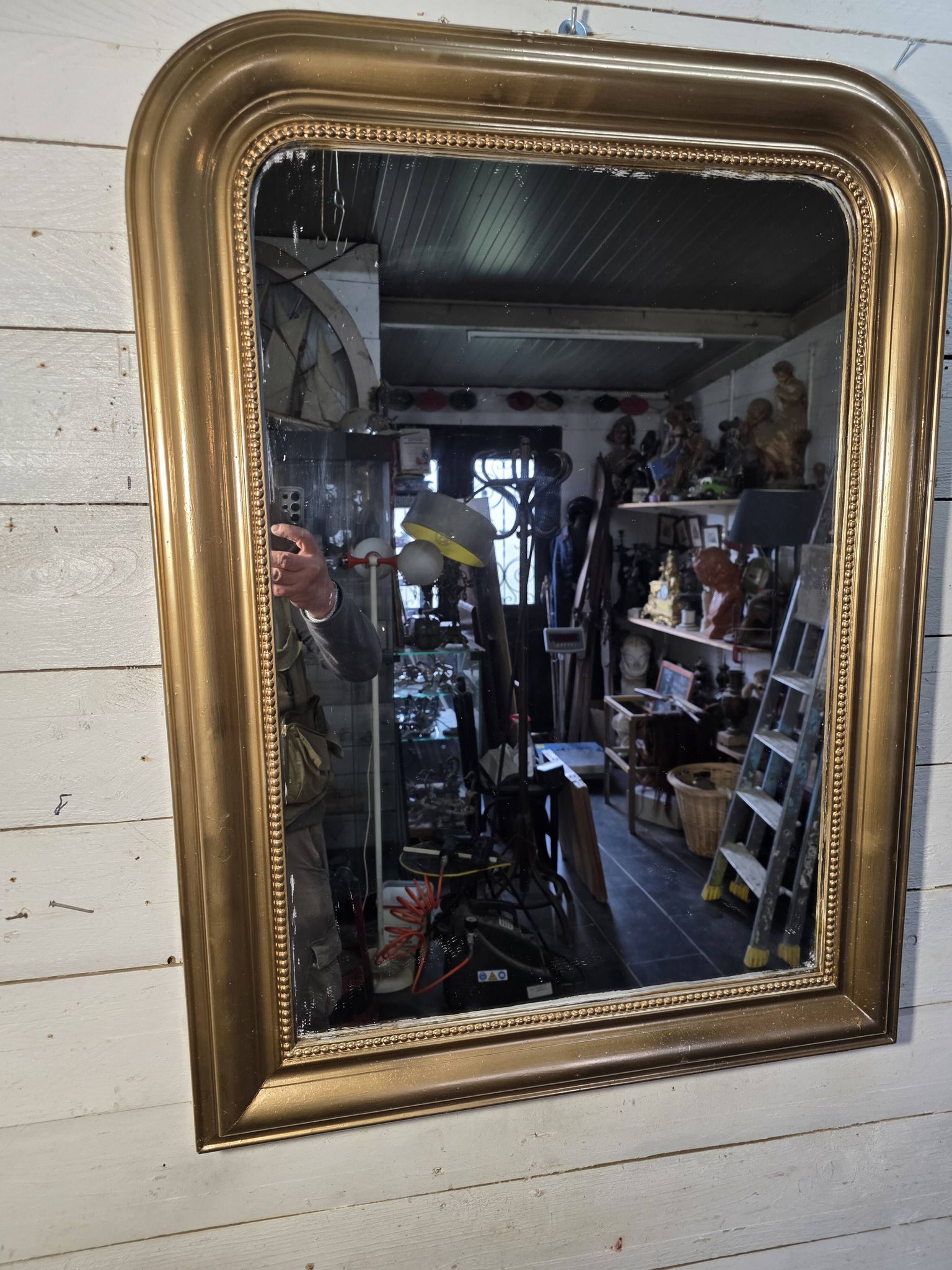 Miroir style Louis Philippe doré,  100×74cm