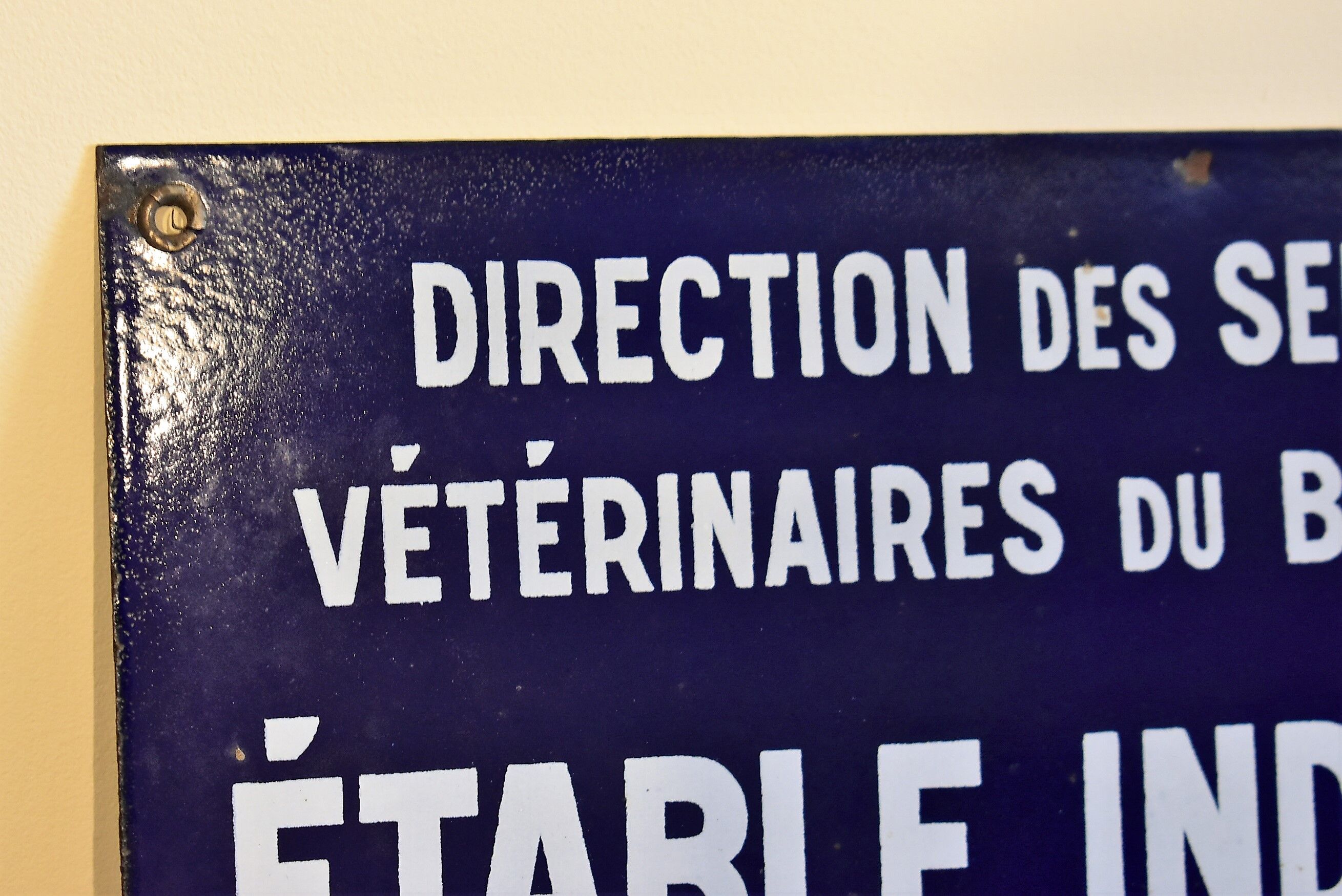 Enamelled plate "veterinary directorate of the lower rhine"