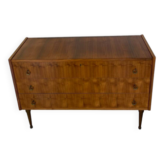 Italian mid century chest of drawers from the 1960s.