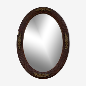 Miroir oval piqué ancien, 53x37 cm