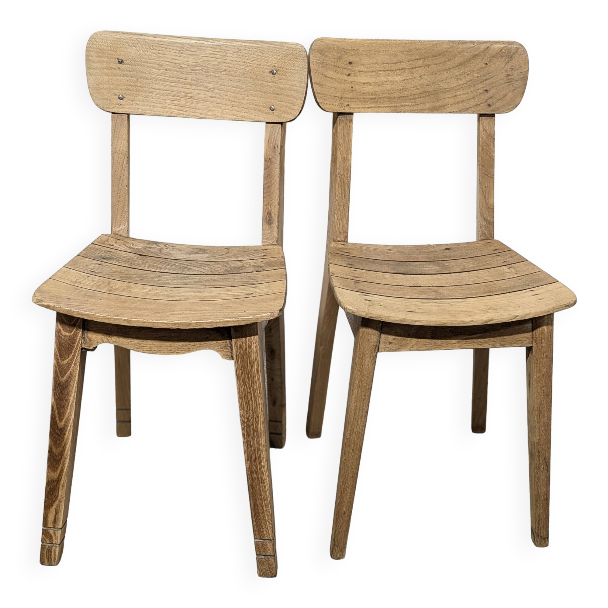 Pair of oak chairs