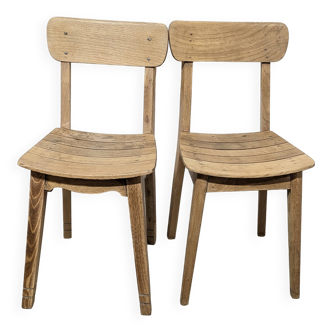 Pair of oak chairs