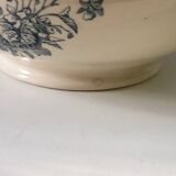 Ancienne Soupière Terre de Fer décor bleu fleuri