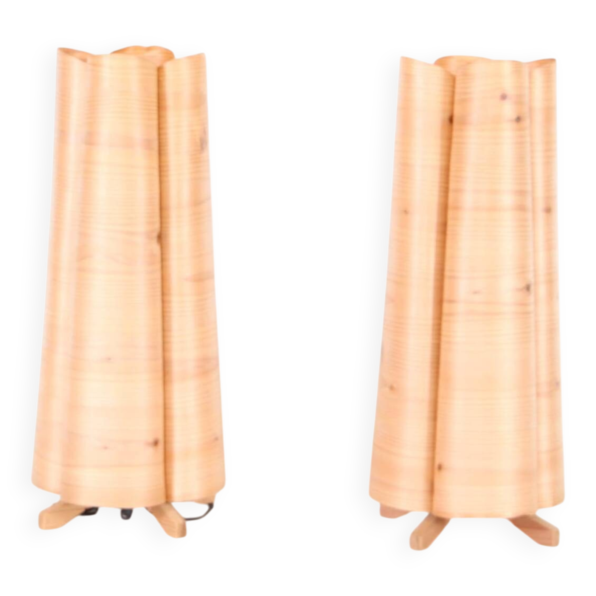 Pair of wooden lamps