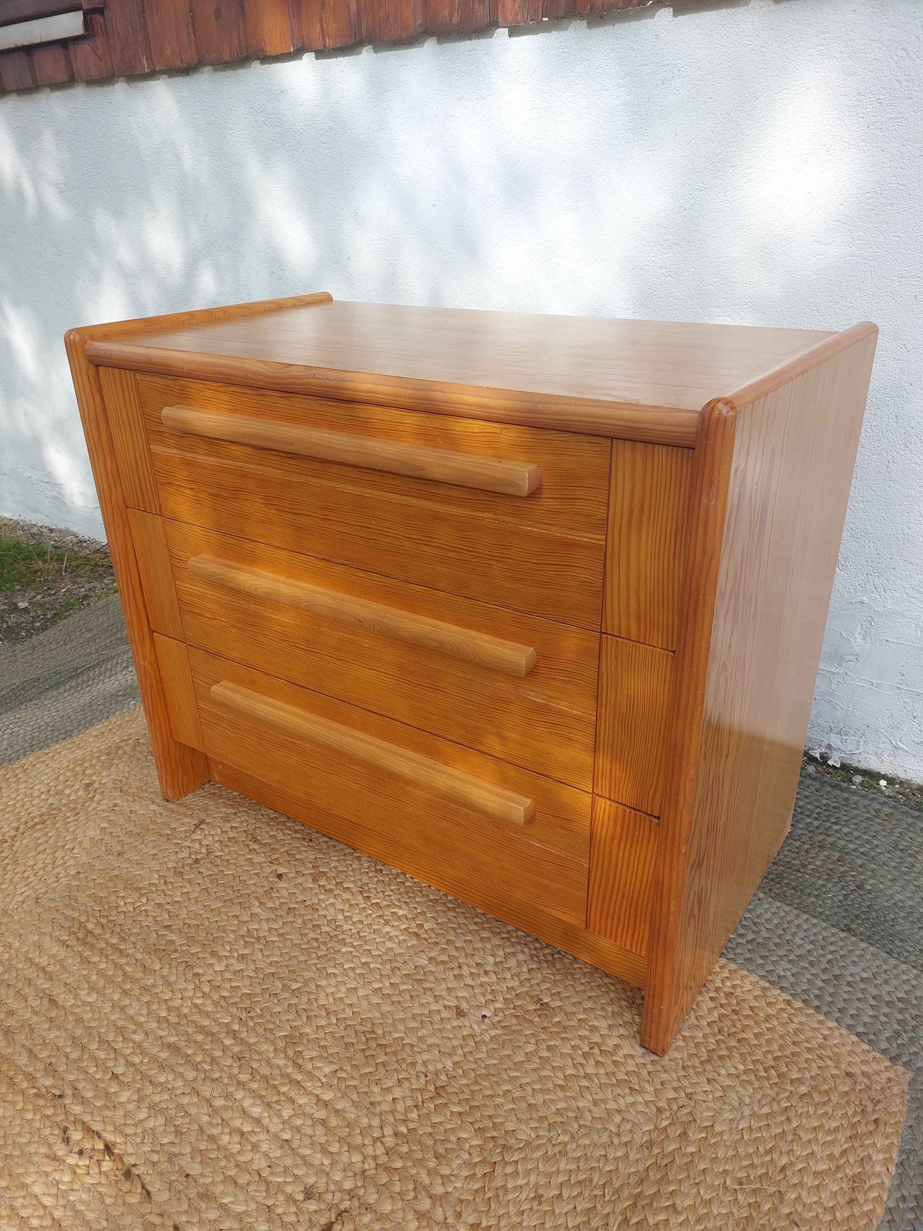 Gautier brand chest of drawers