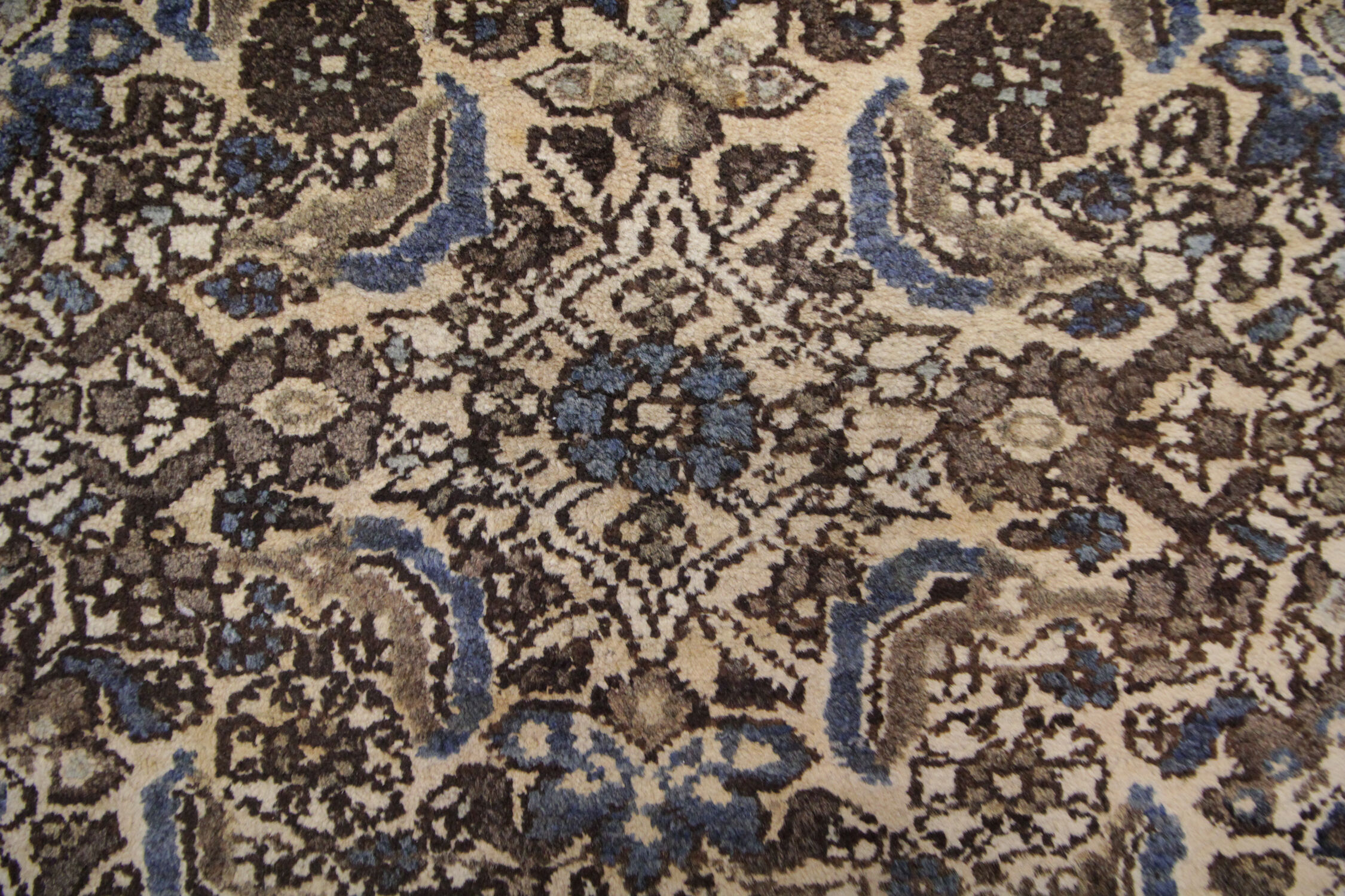 Persian Kurdish Senneh Rug -104x144cm