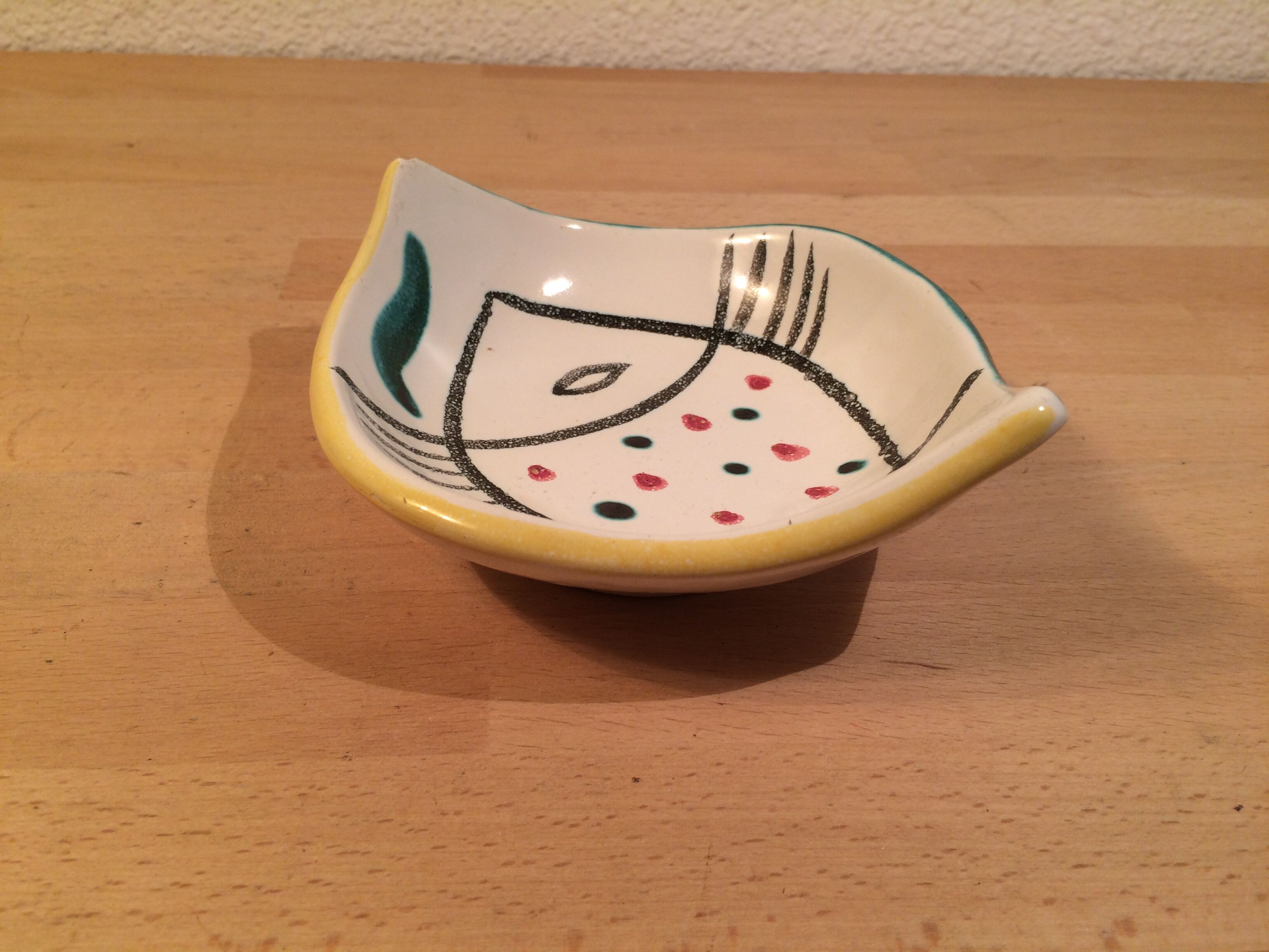 2 ceramic cups Jacques Pouchain, Poet Laval, empty pocket, fish