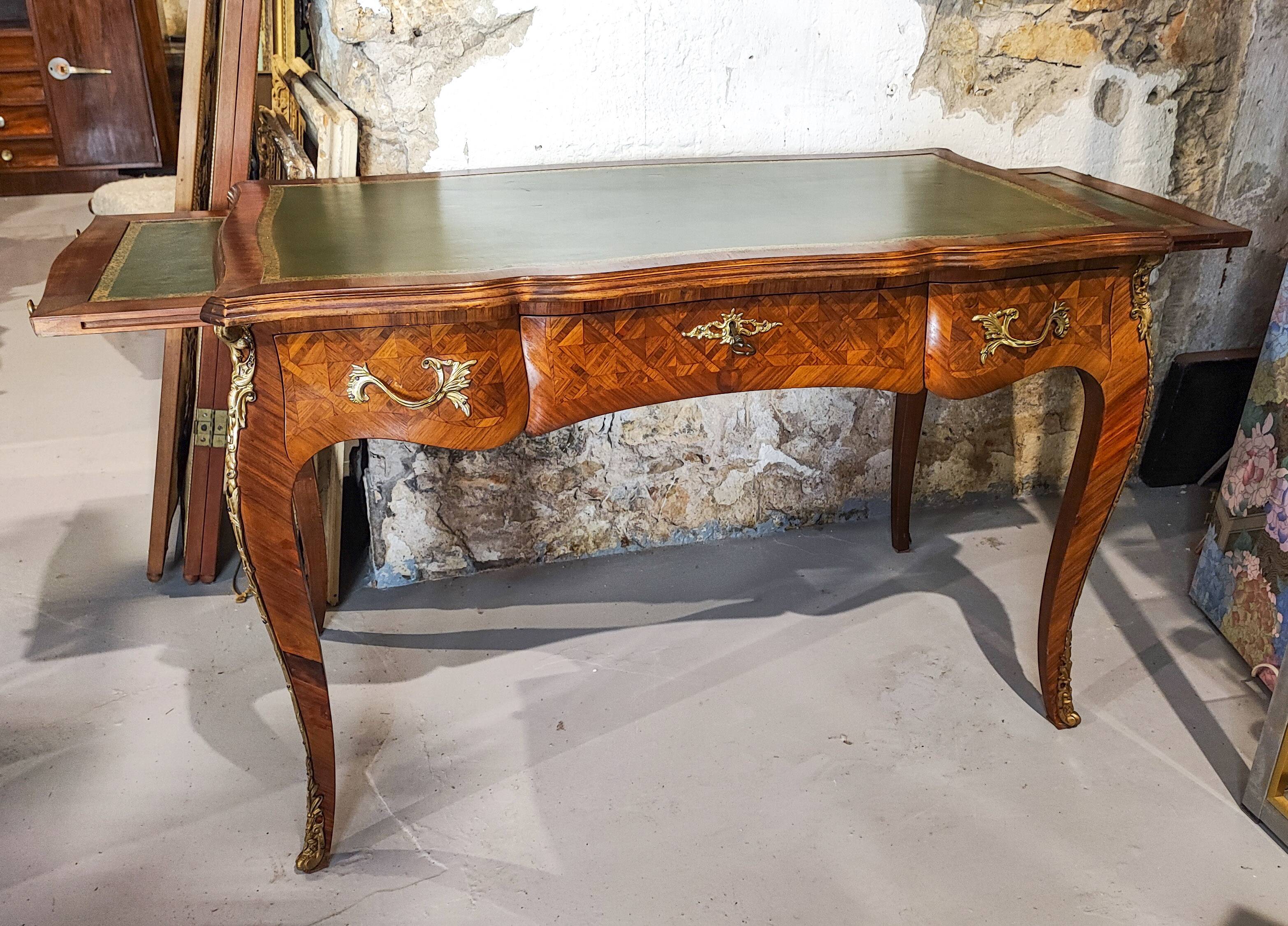 Louis XV flat desk marquetry and leather
