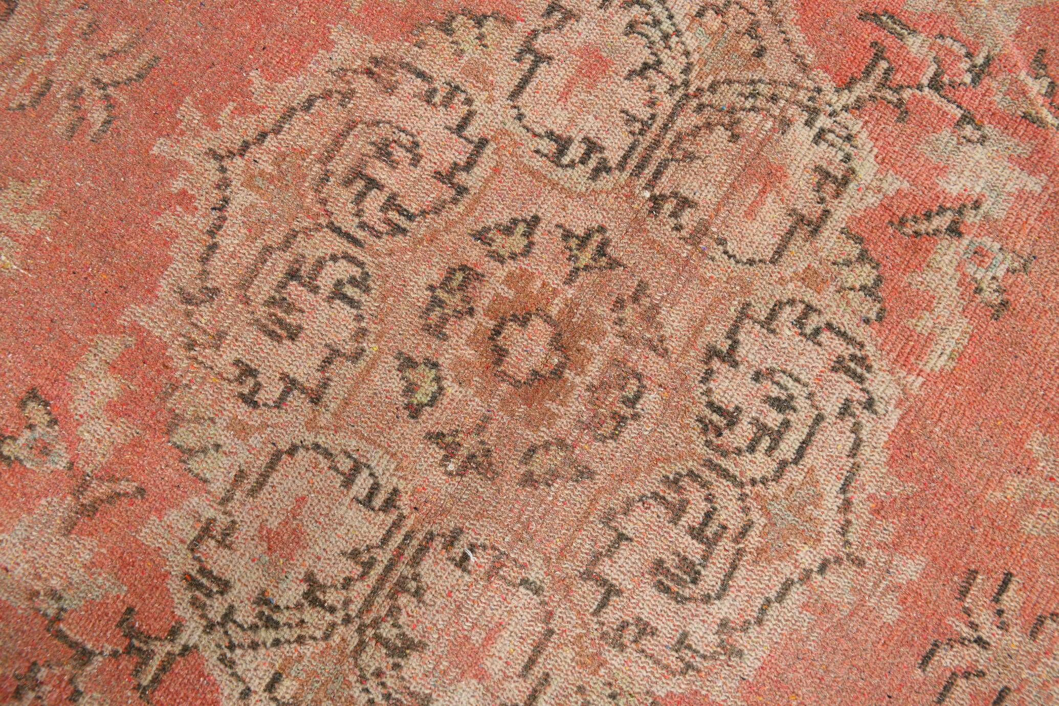 Tapis Anatolien Vintage Fait Main en Laine, Tons Rose Fané, Beige & Bleu