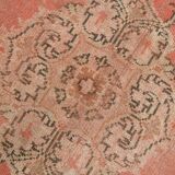 Tapis Anatolien Vintage Fait Main en Laine, Tons Rose Fané, Beige & Bleu