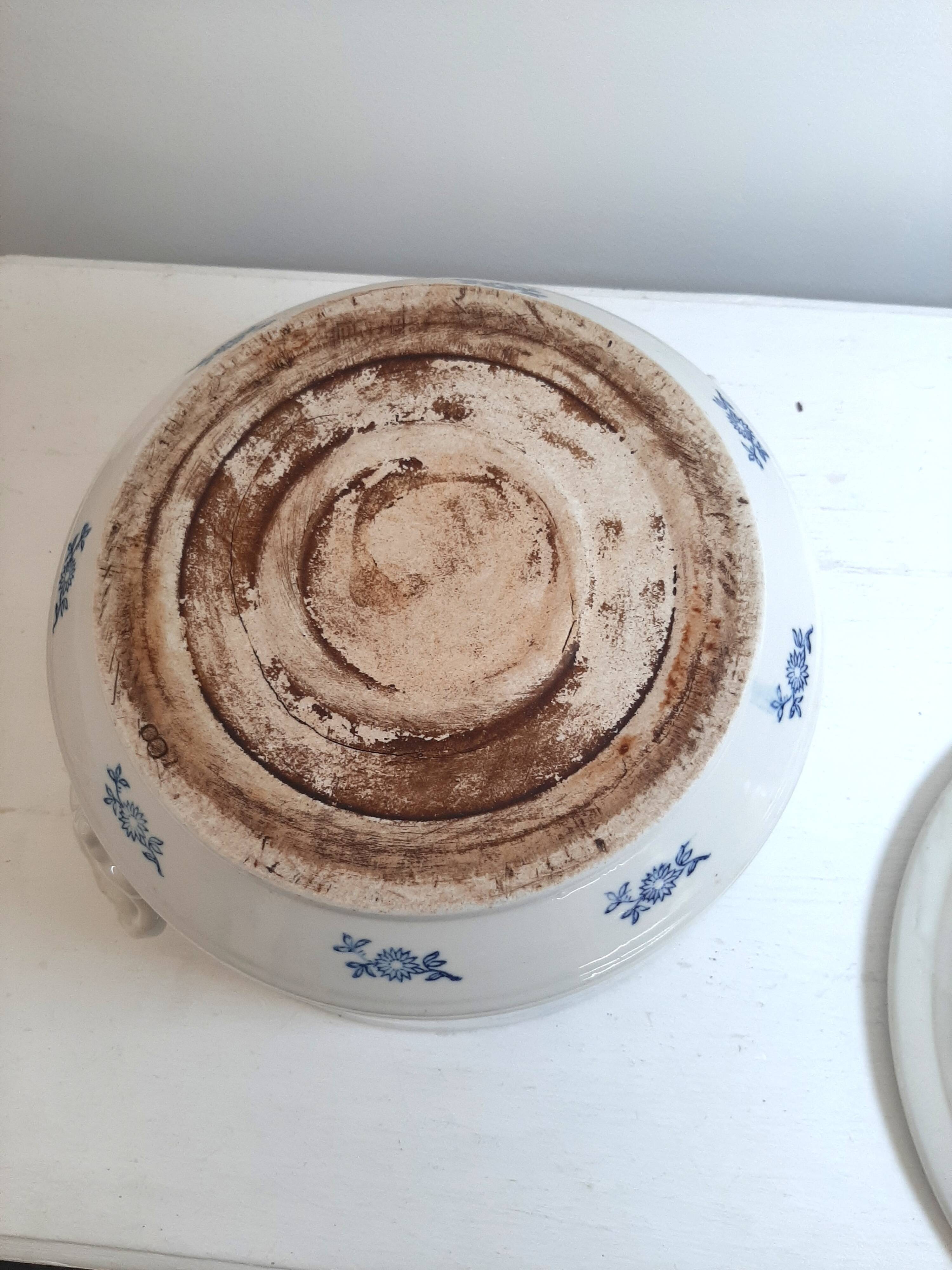 Large soup tureen in Saint Uze earthenware with blue flowers.