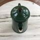 Cafetière en tôle émaillée verte
