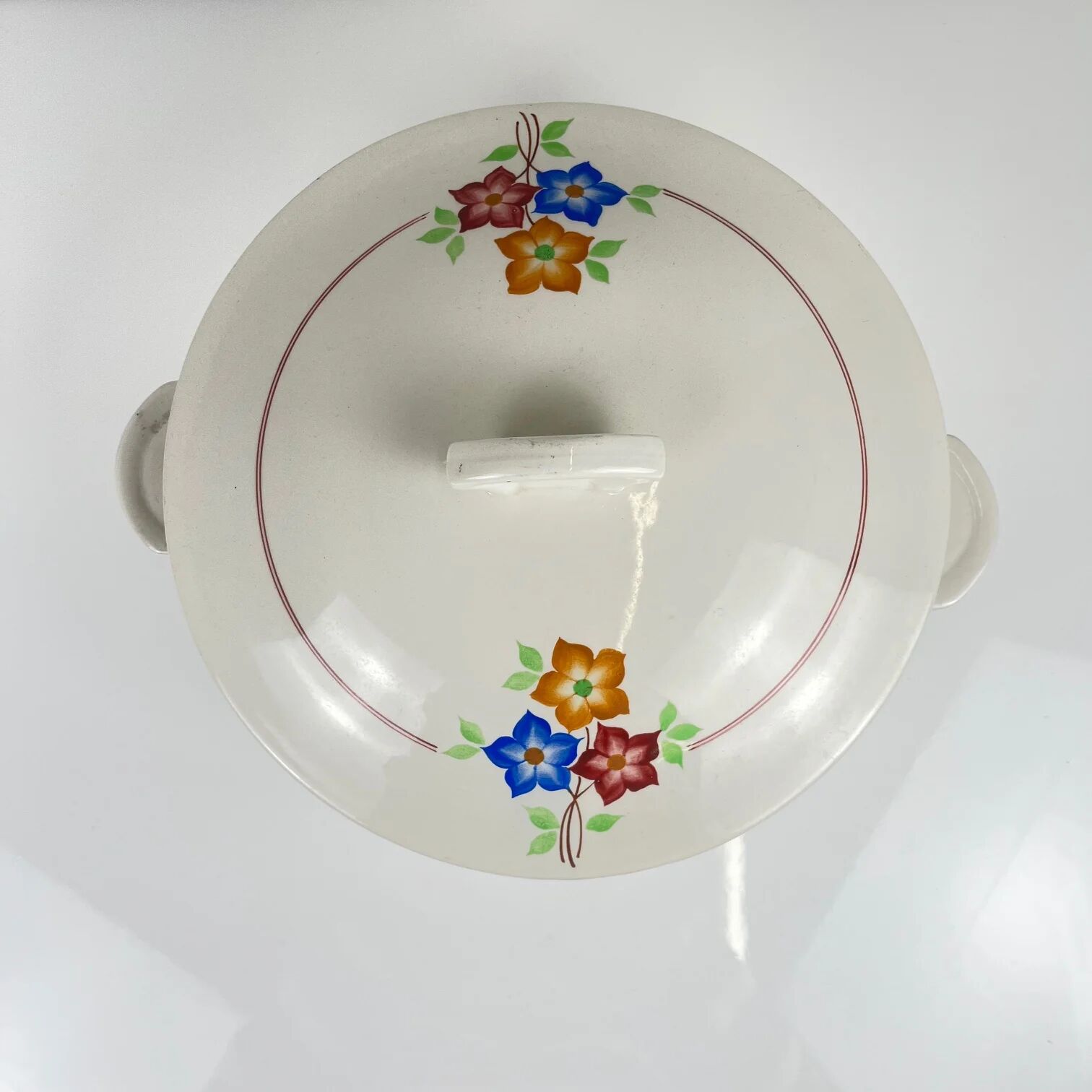 Soup tureen "The Hive", Moulins des Loups, 20th century