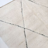 Moroccan Berber carpet blessed ouarain ecru with black engraved diamonds 296x205cm