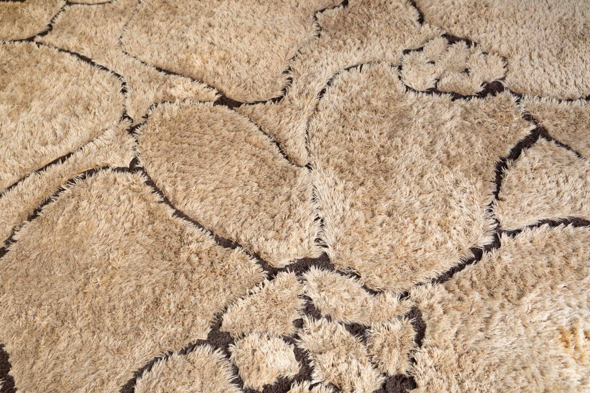 Tapis en laine réalisé par Ewald Kröner pour le château de Hackhausen, Allemagne, années 1970.